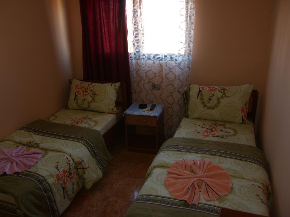 Shkodra Hotel Экстерьер фото
