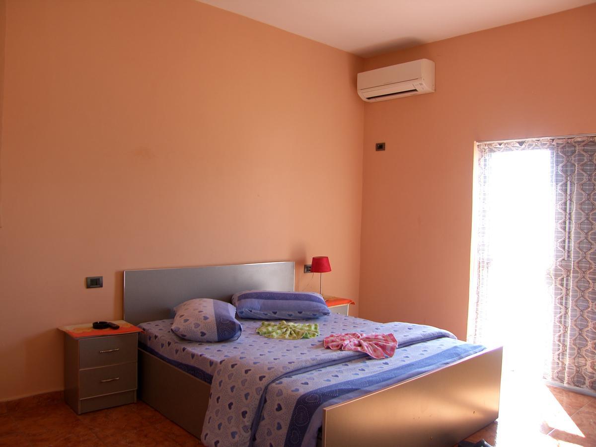 Shkodra Hotel Экстерьер фото