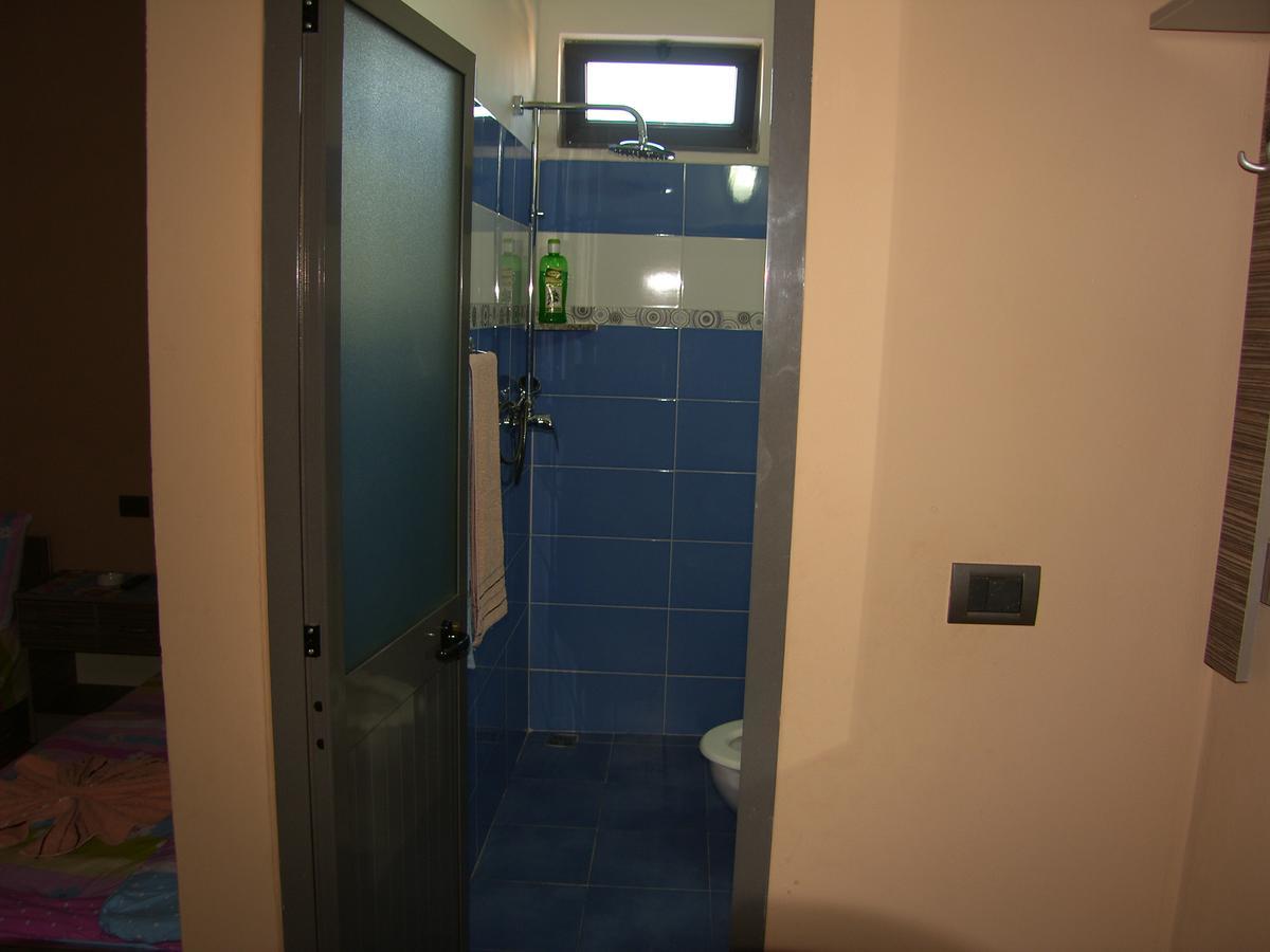 Shkodra Hotel Экстерьер фото