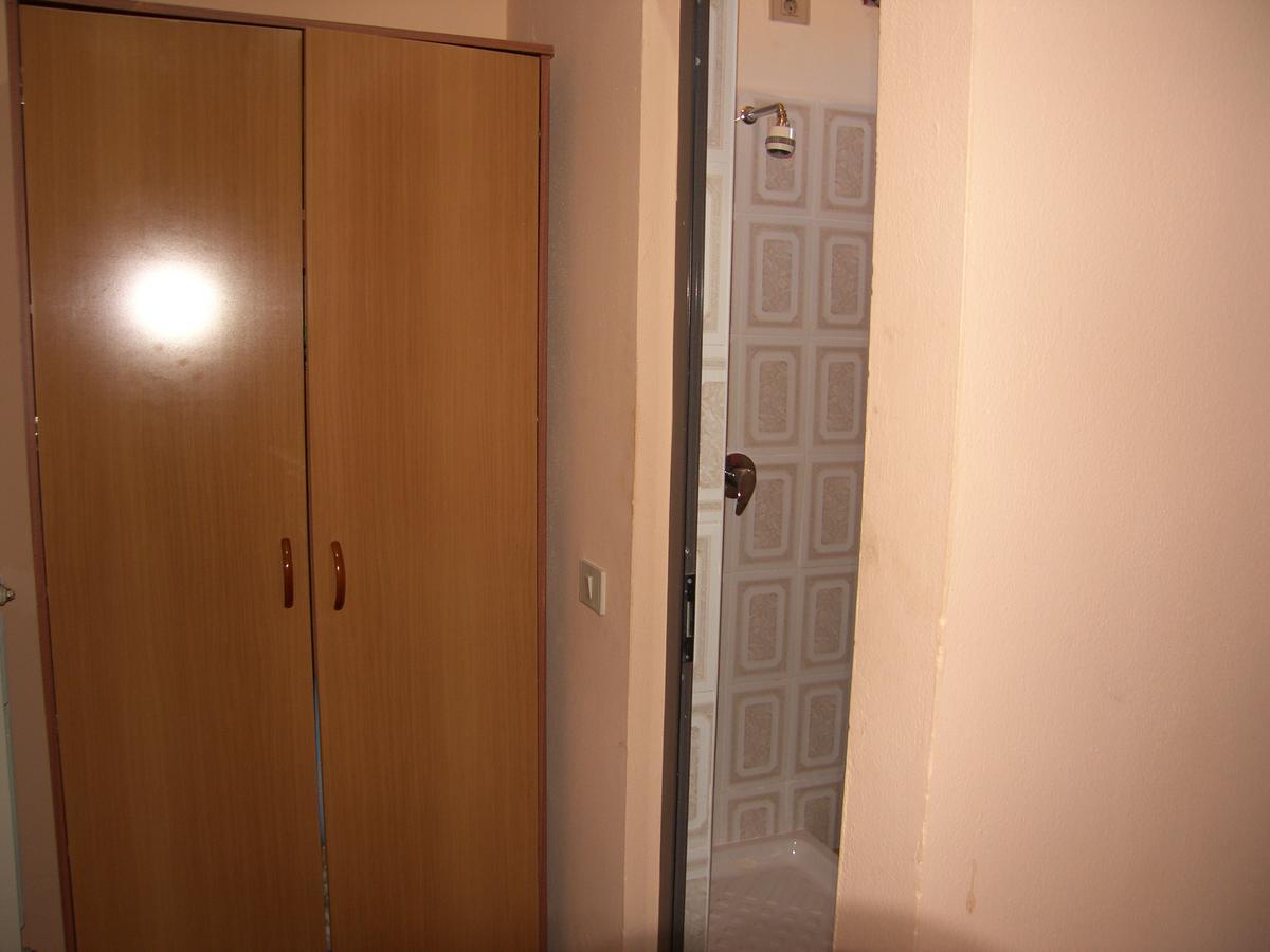 Shkodra Hotel Экстерьер фото