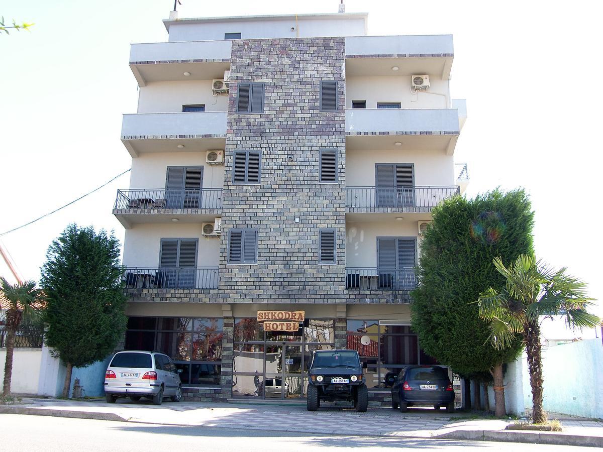 Shkodra Hotel Экстерьер фото