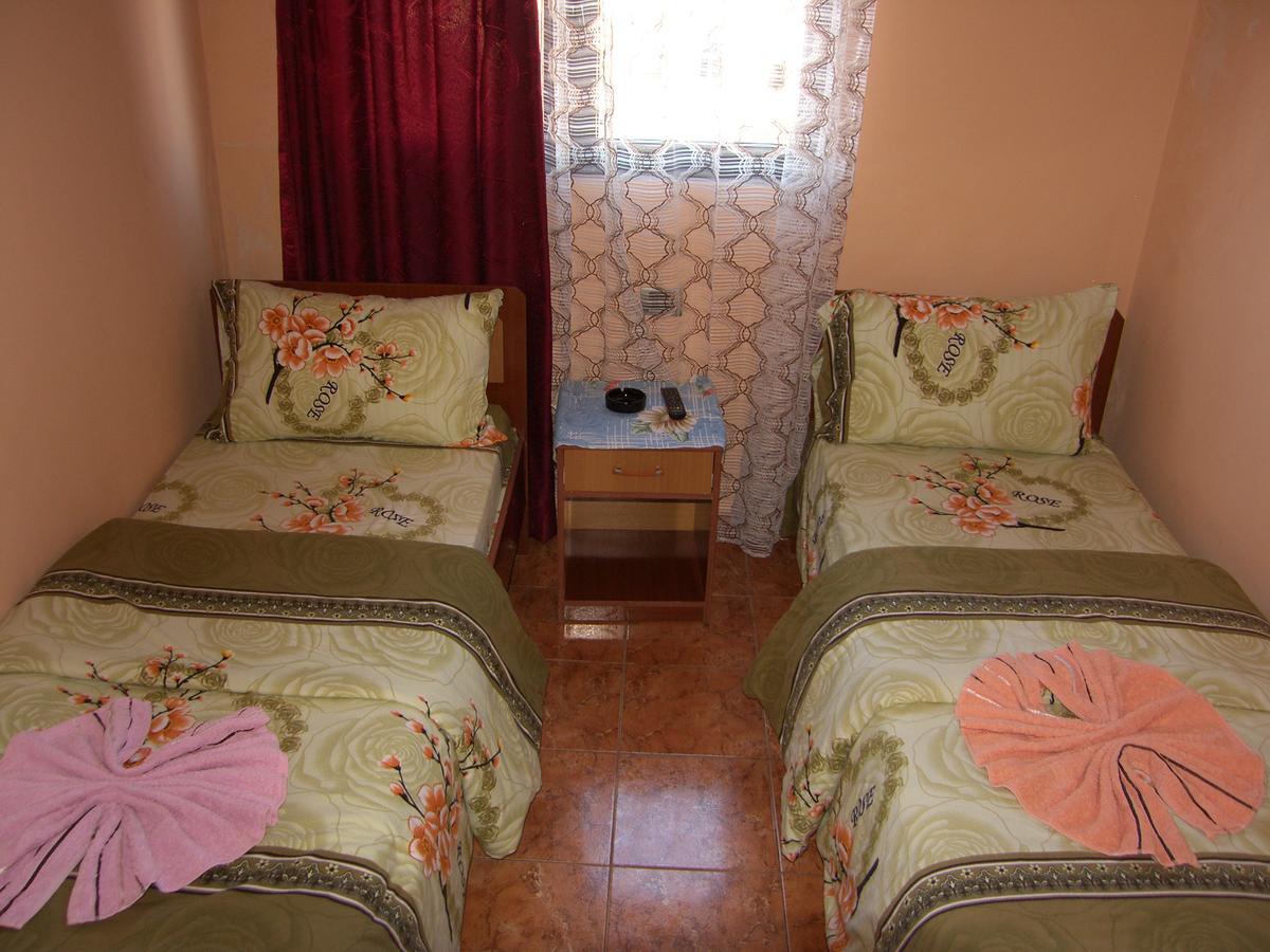 Shkodra Hotel Экстерьер фото