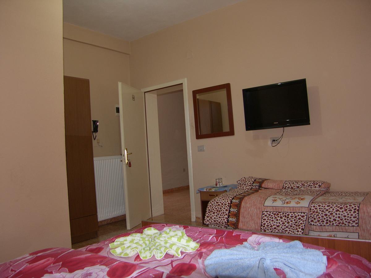 Shkodra Hotel Экстерьер фото