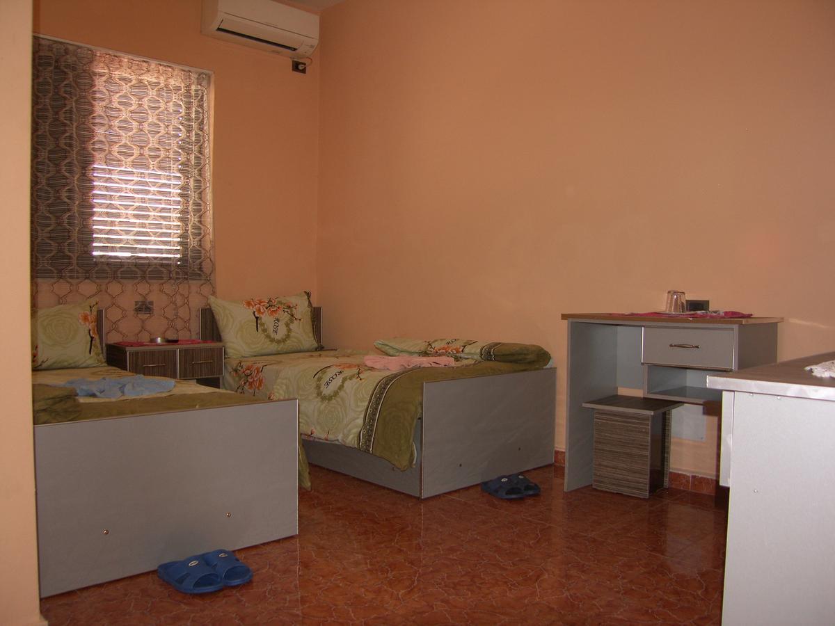 Shkodra Hotel Экстерьер фото