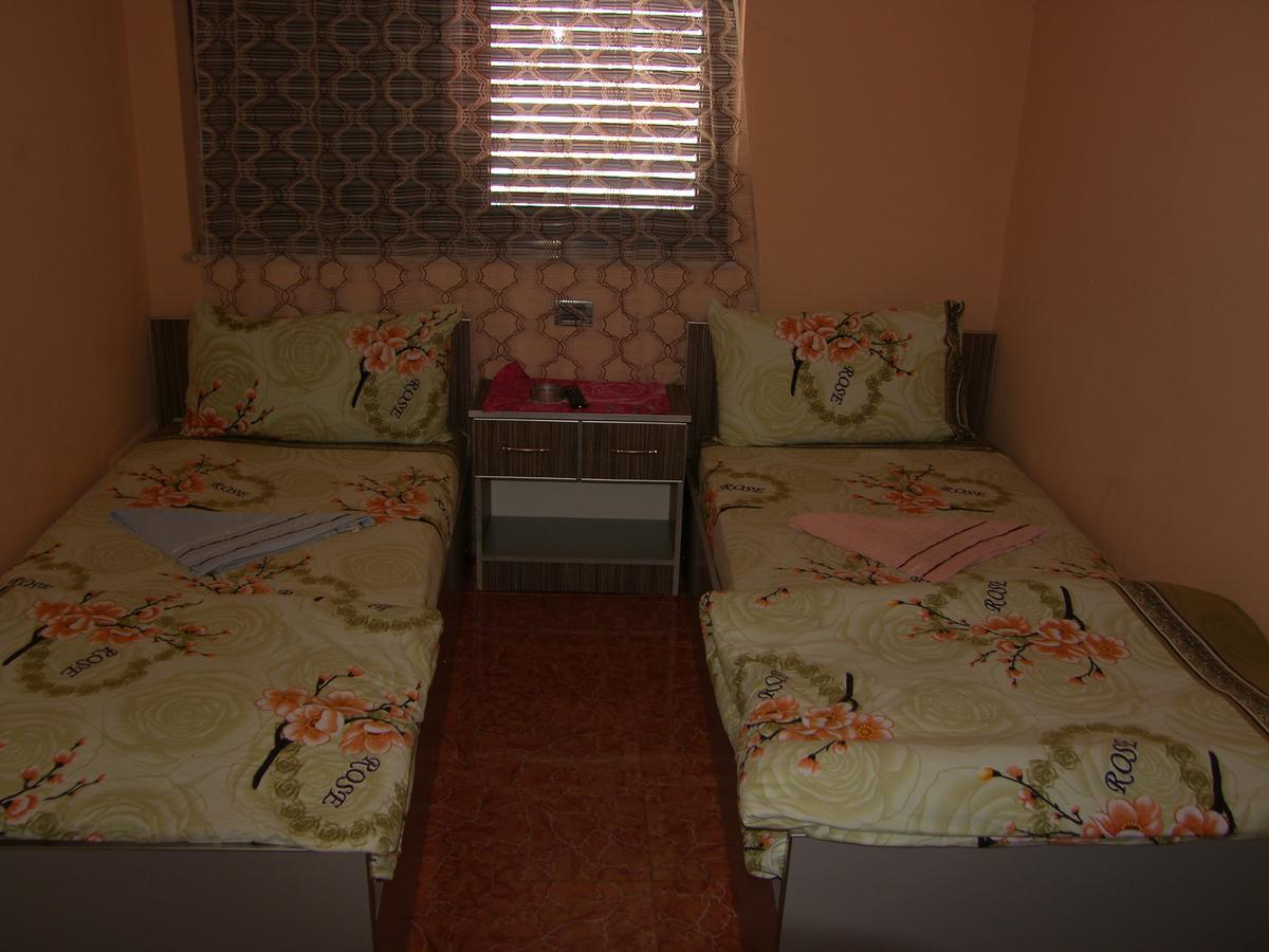 Shkodra Hotel Экстерьер фото