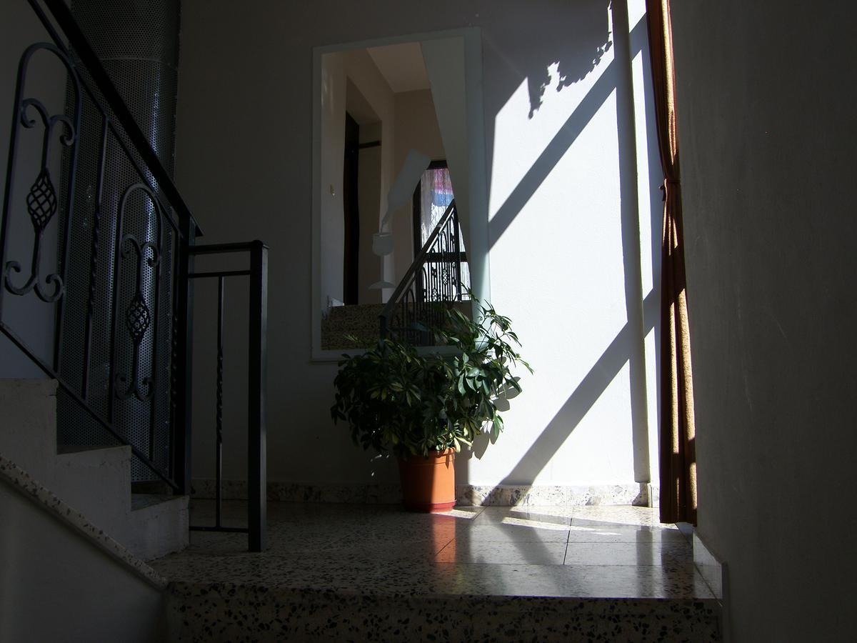 Shkodra Hotel Экстерьер фото