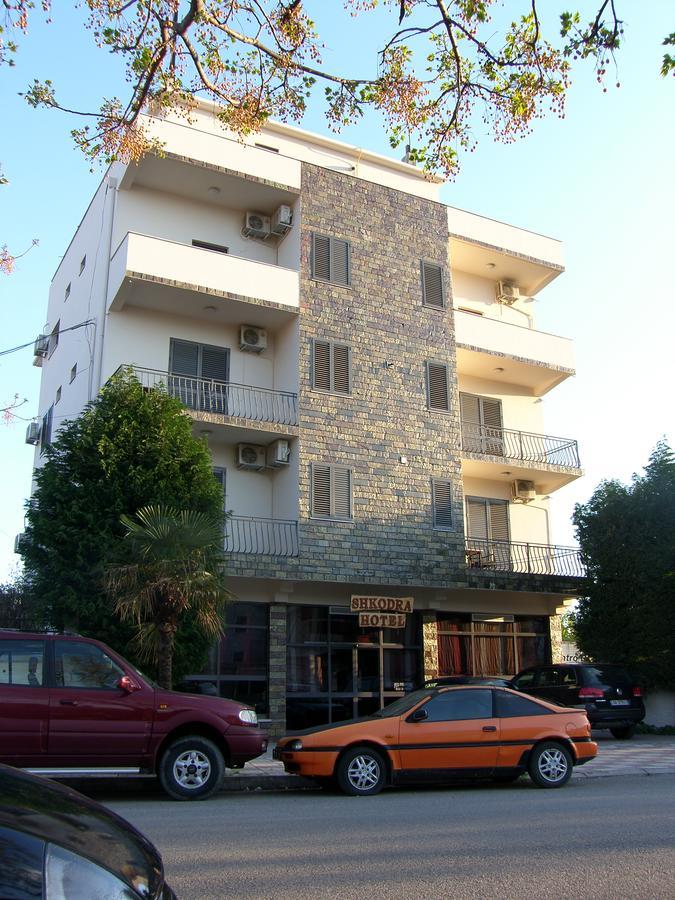 Shkodra Hotel Экстерьер фото